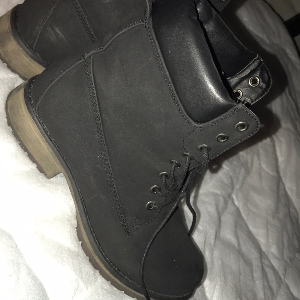 Boots - Picture 2 of 2